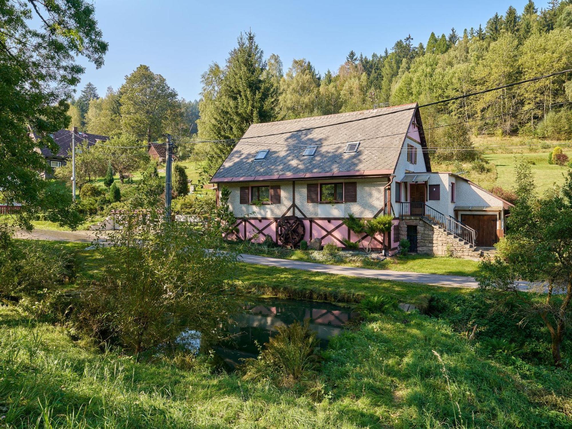 Studio Chlívce u Hronova-2 Exteriér fotografie